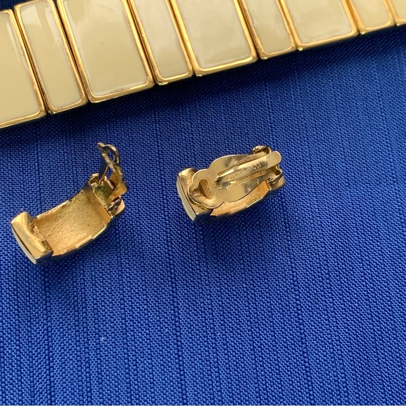 Vintage Enamel Cream and Goldtone Bracelet and Nina Ricci Clip Earrings Timeless - Picture 7 of 8